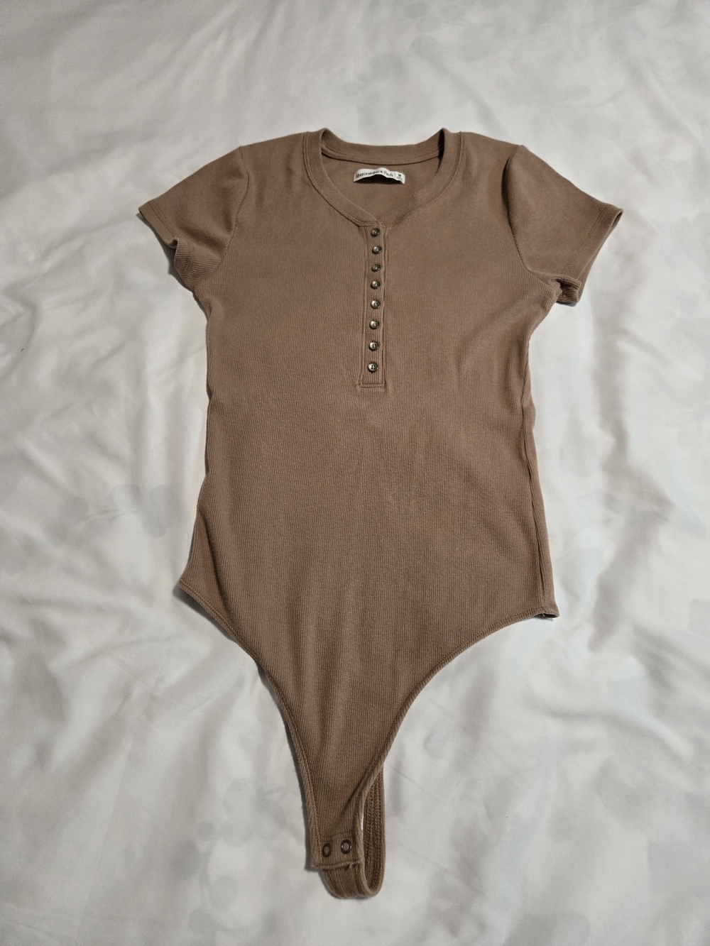 Abercrombie & Fitch Taupe Short-Sleeve Snap Bodysuit